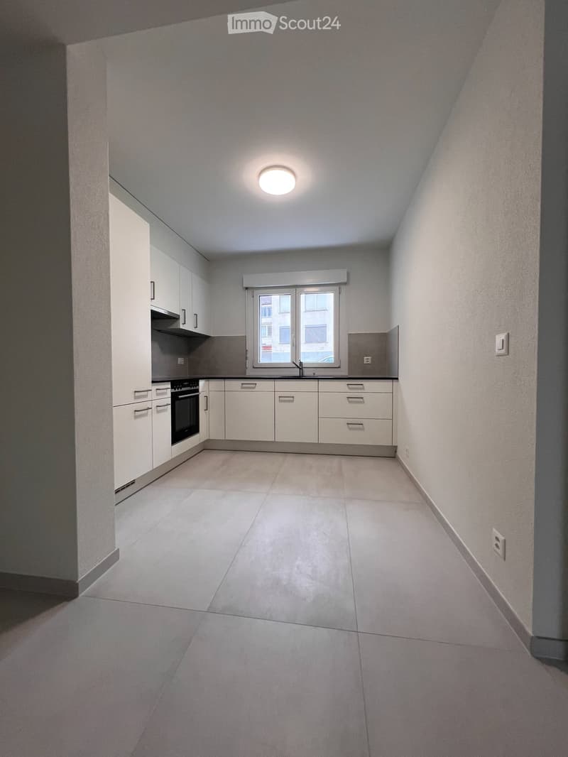 Super new apartment, balcony, parking space, quiet, beautiful view (4)