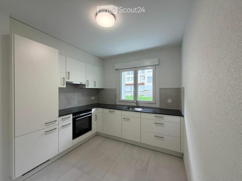 Super new apartment, balcony, parking space, quiet, beautiful view (3)