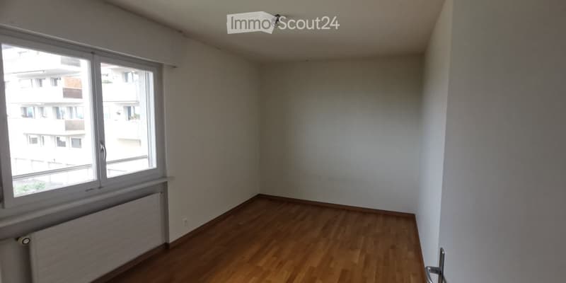 Handover of a rental agreement for an apartment in Neuchâtel (4)