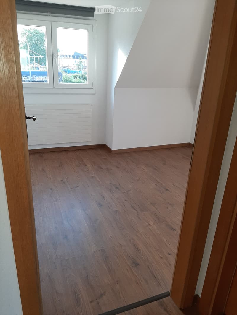 Charming 2.5-room attic apartment with large terrace (4)