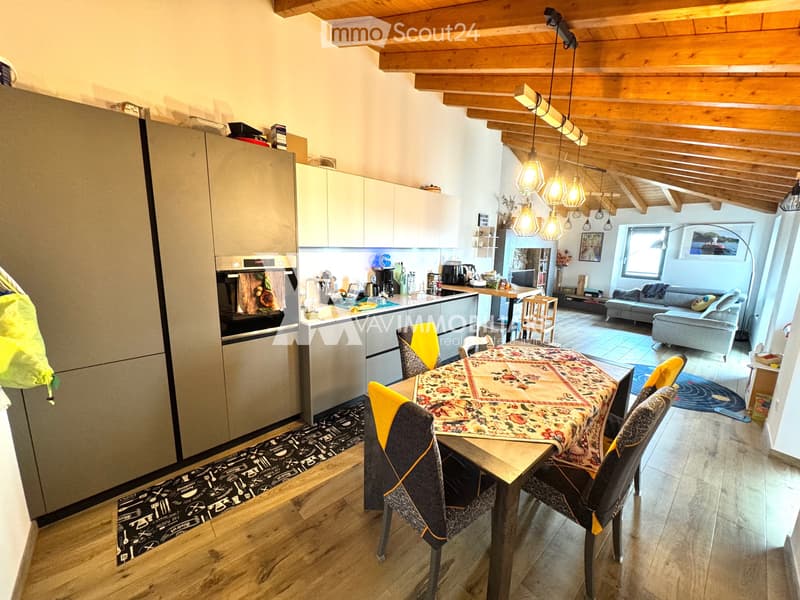 BESAZIO: 4.5 ROOM DUPLEX APARTMENT IN COURTYARD (1)