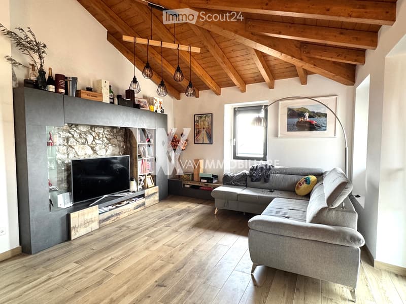 BESAZIO: 4.5 ROOM DUPLEX APARTMENT IN COURTYARD (2)