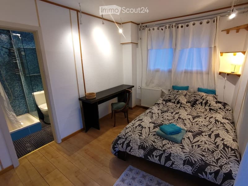A room is available in Grandvaux, SDP and terrace (2)