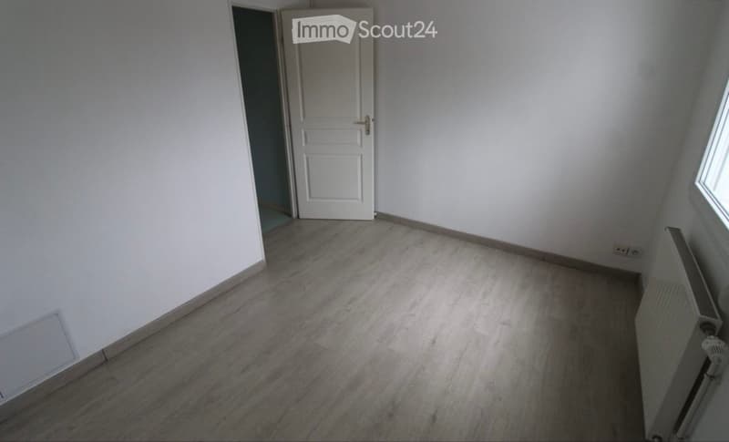 Modern 3-room apartment in Zurich  66 m² (2)