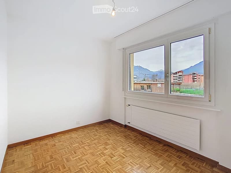 Molto carina e grande appartamento di 4.5 locali di 120 m² al 1° piano (3)
