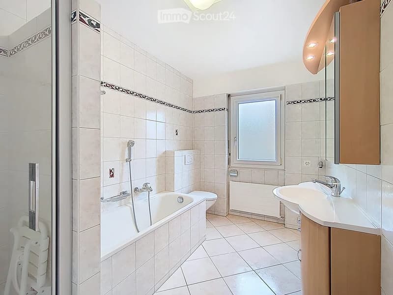 Molto carina e grande appartamento di 4.5 locali di 120 m² al 1° piano (5)