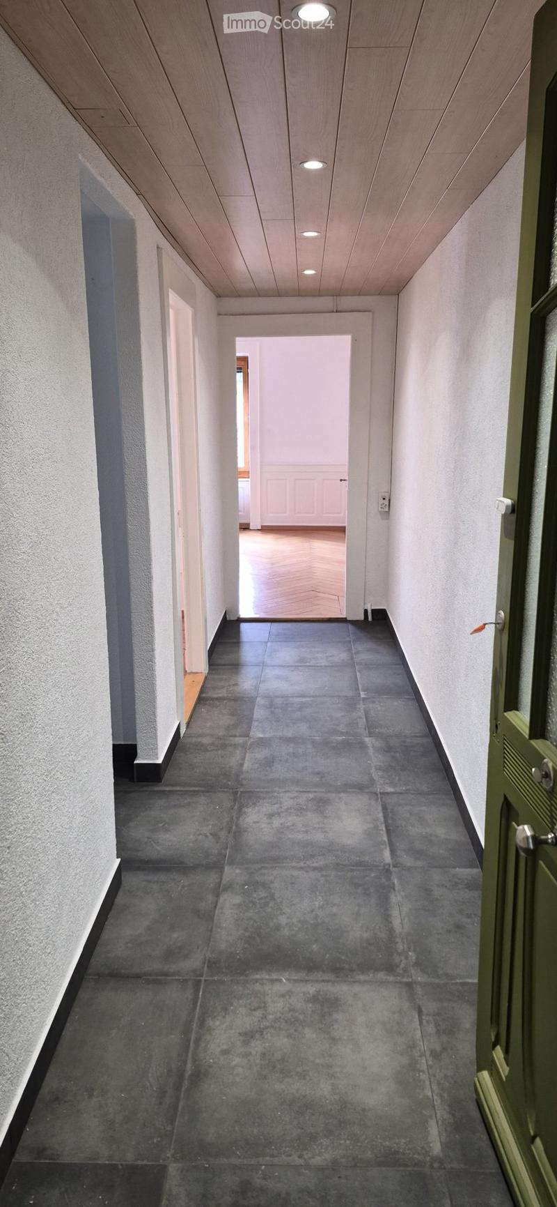 Wohnung mit 3 Zimmern im 2. Stock Ost (4)