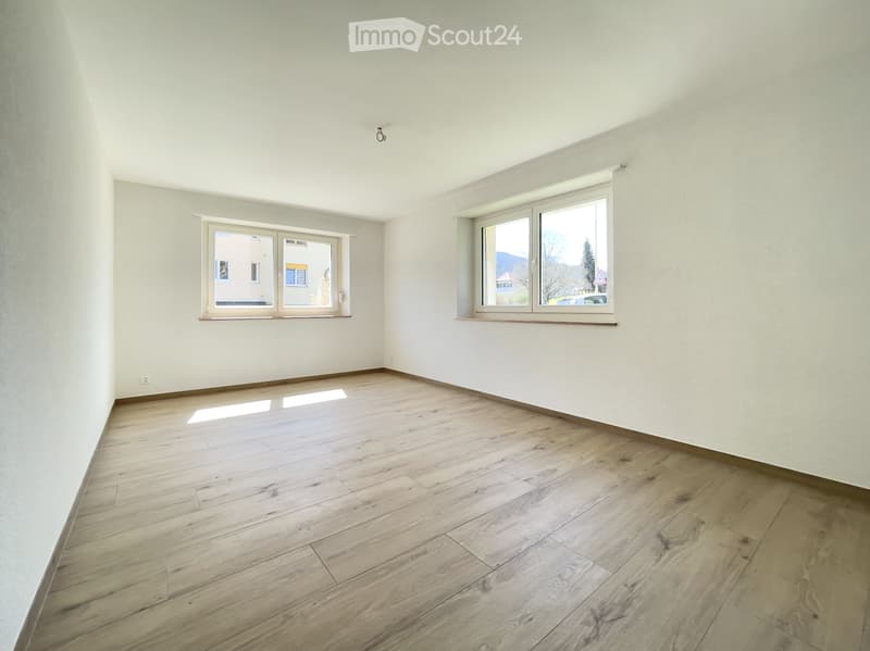 Moutier, Courtine 12 - Large 3.5-room apartment with small terrace (7)