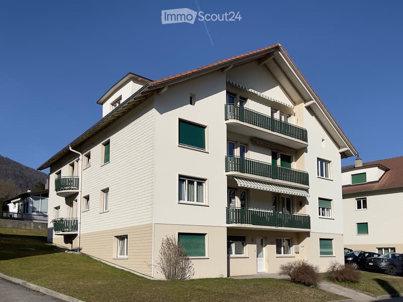 Moutier, Courtine 12 - Large 3.5-room apartment with small terrace (11)