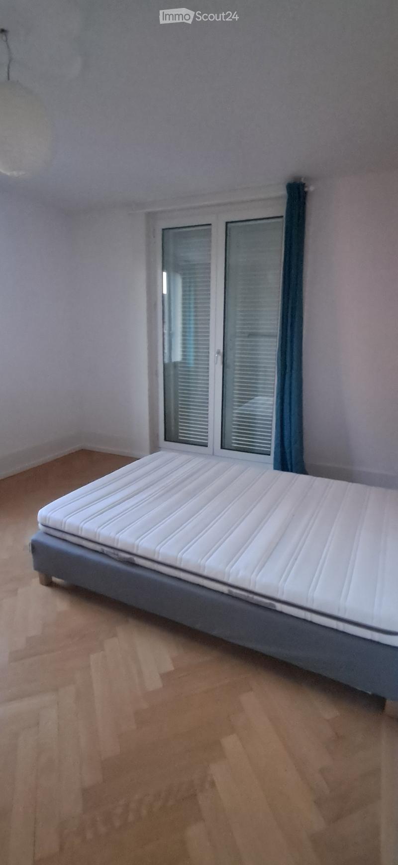 Chambre en sous-location avec balcon (2)