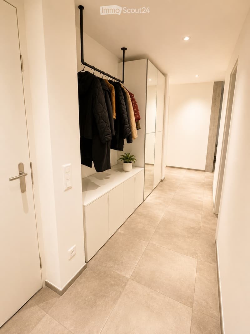 Modernes 4.5-Zimmer-Wohnung mit privatem Garten in Gordola, 2022 (2)