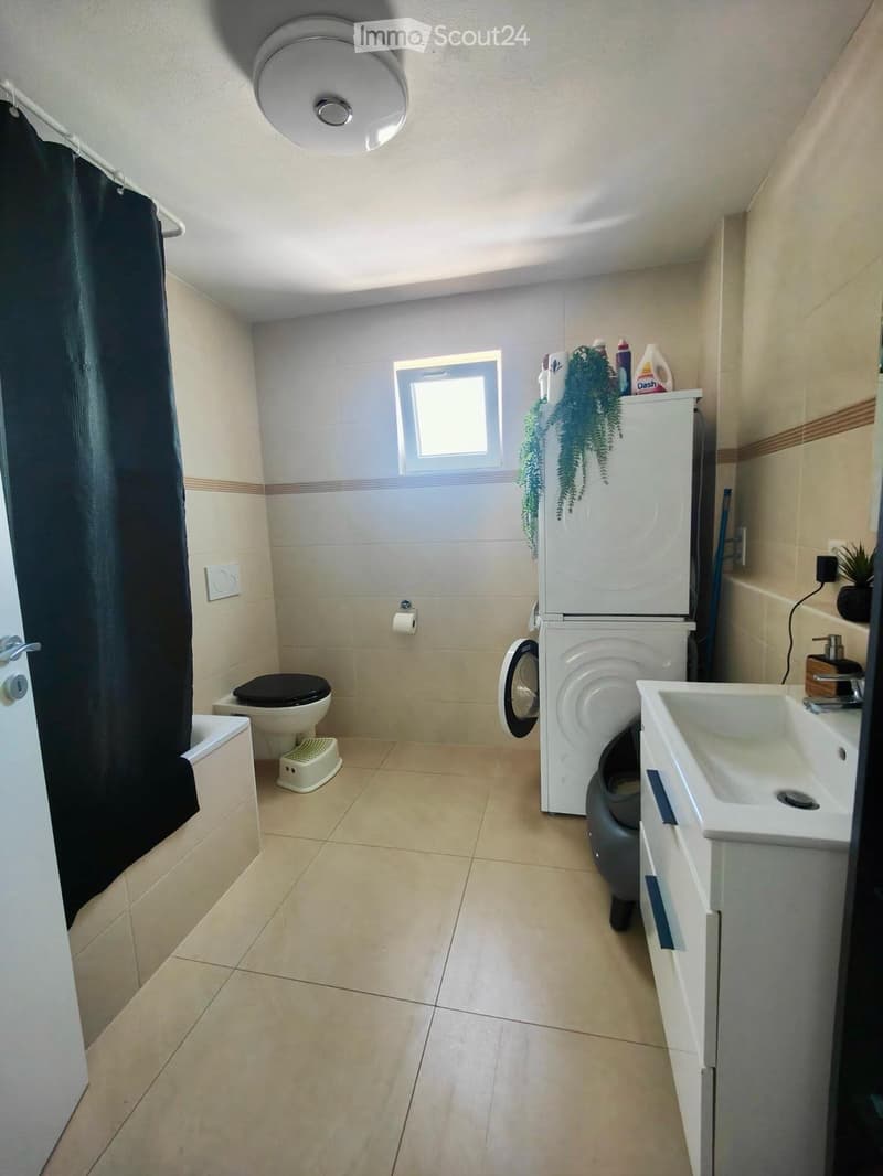 Appartamento 3.5 locali di 90 m² a Vesin (5)