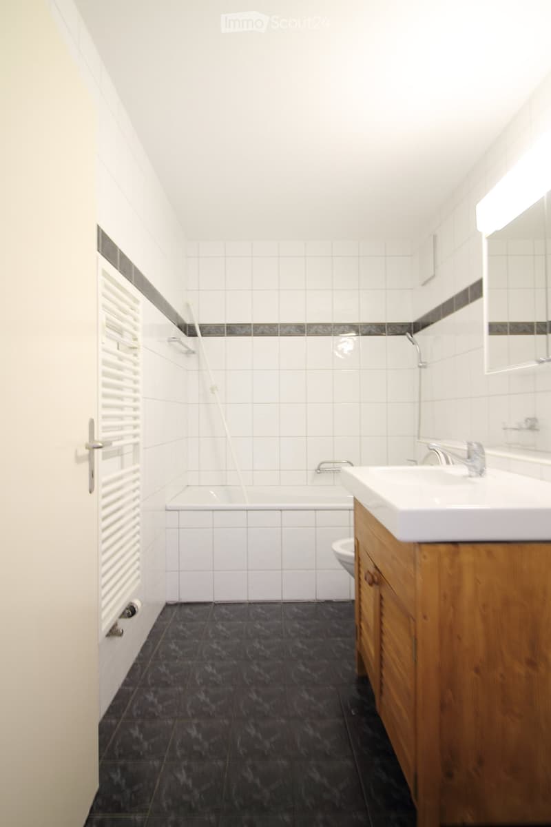 Moutier, Petit-Val 14 - Großes 4,5 Zimmer (3)