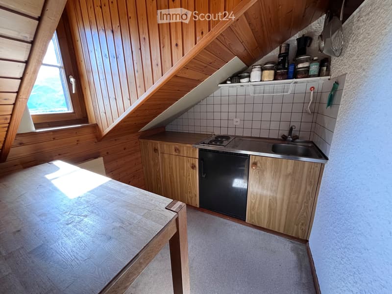 Yvorne - schönes Studio unter dem Dach (2)