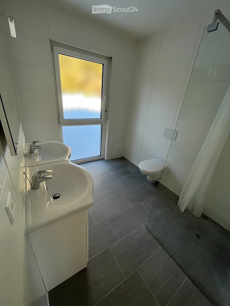 Moderne 3.5-Zimmer-Wohnung, ruhig und mit Waldblick (2)