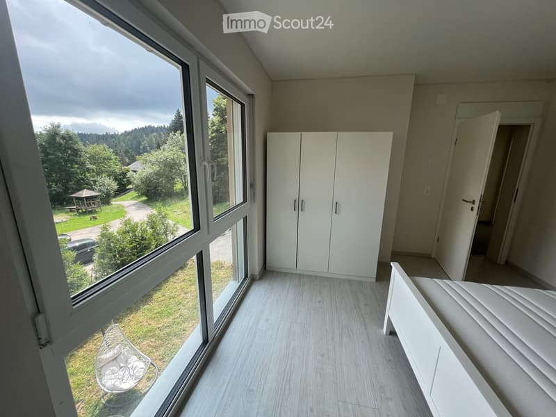 Moderne 3.5-Zimmer-Wohnung, ruhig und mit Waldblick (4)
