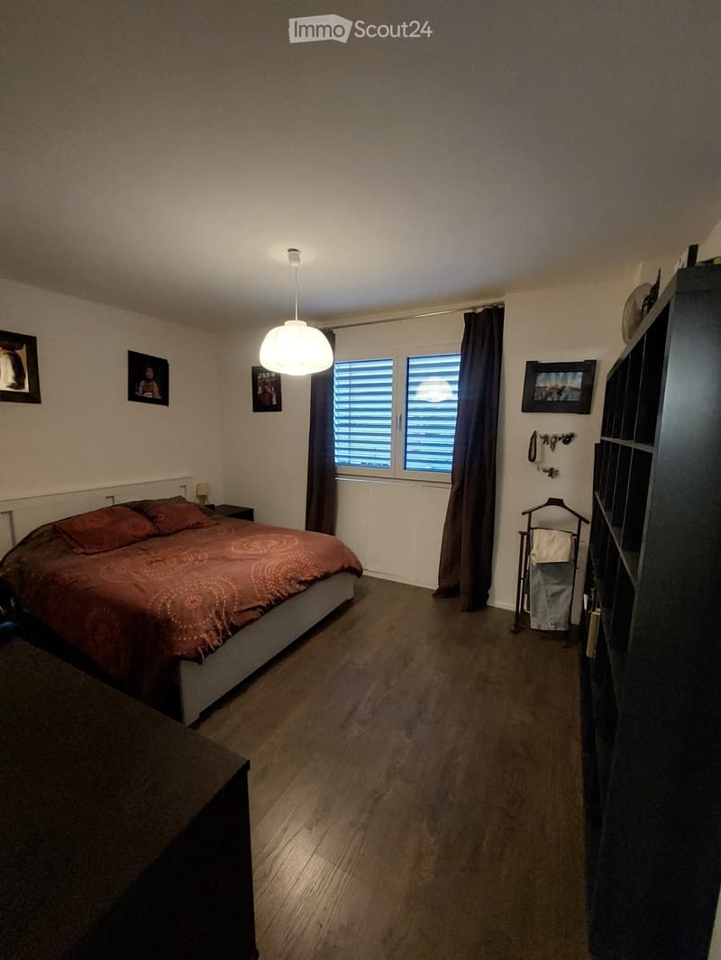 Mietvertrag zu übernehmen: 3,5 Zimmer mit Garten und Seeblick (5)