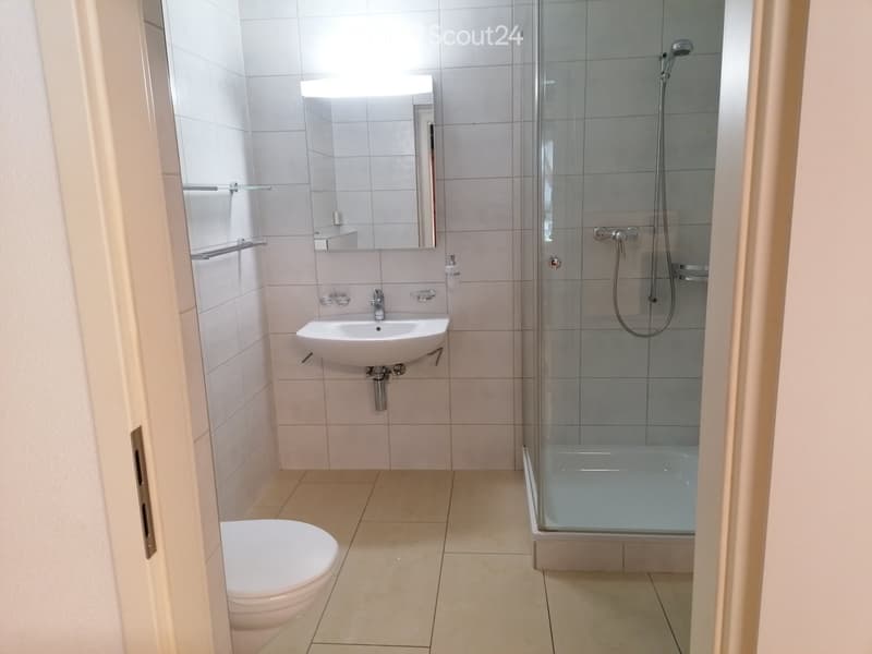 auf 1. Juni bezugsbereiter Hausteil/ Wohnung (3)