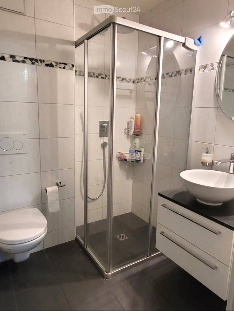 Zimmer in einer Wohngemeinschaft in einer neuen Wohnung (3)