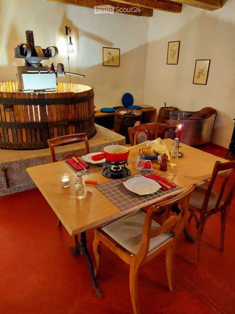 Chambre meublée à louer au mois (4)