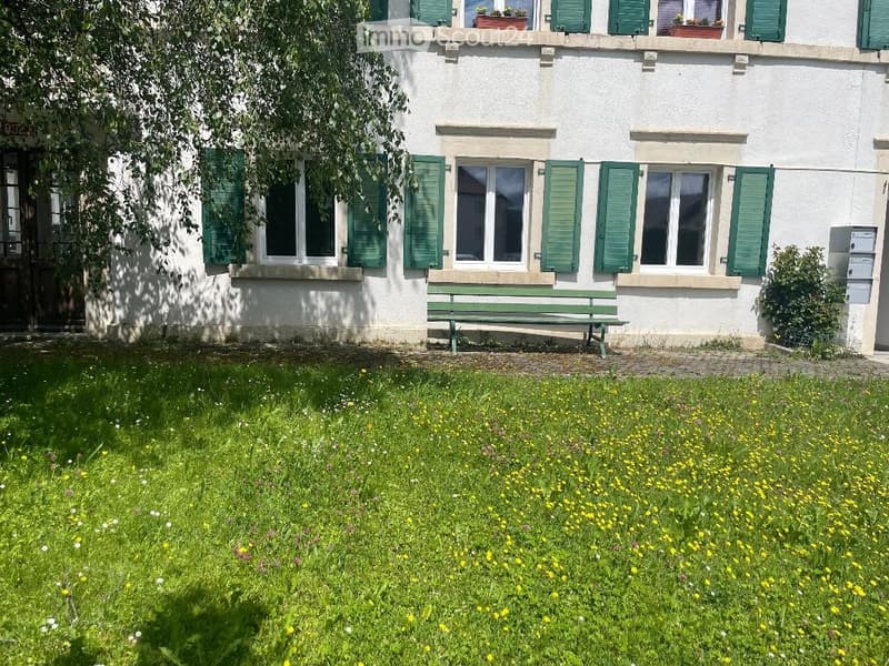 Appartamento grazioso con fascino nel centro di Les Breuleux (5)