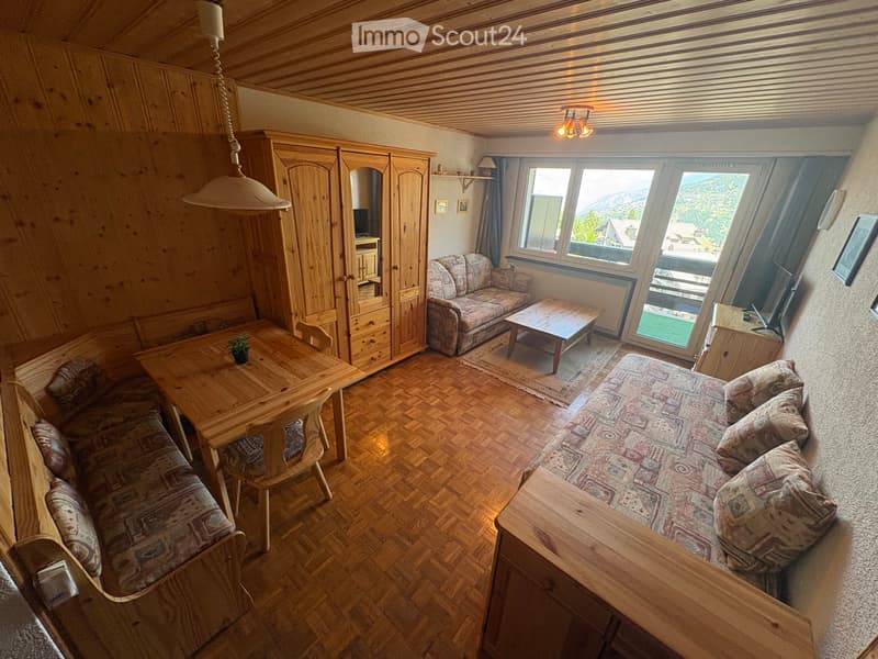 For sale a lot of 2 connecting studios (2)