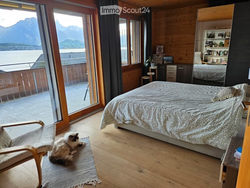 Traumhafte 3.5-Zimmer-Wohnung mit Seeblick in Oberhofen (3)