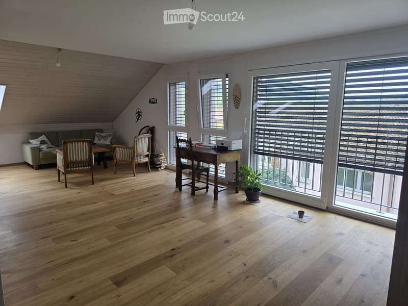 Zu vermieten 3.5-Zimmer-Wohnung, hell (85 m²) (2)