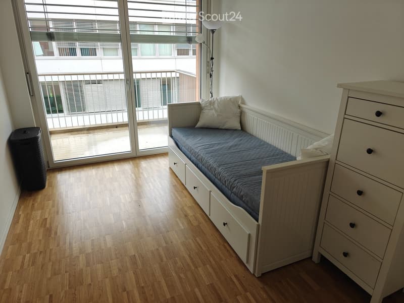 Chambre à louer dans 5-pièces (1)