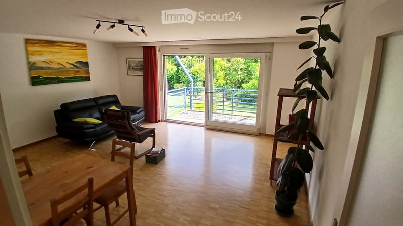 3 pezzi in affitto 94 m² con balcone + parcheggio interno (1)