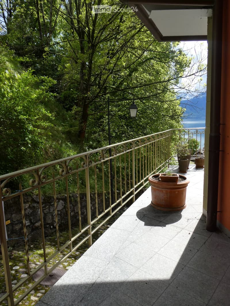 Alti di Montreux - monolocale con piccola terrazza (2)