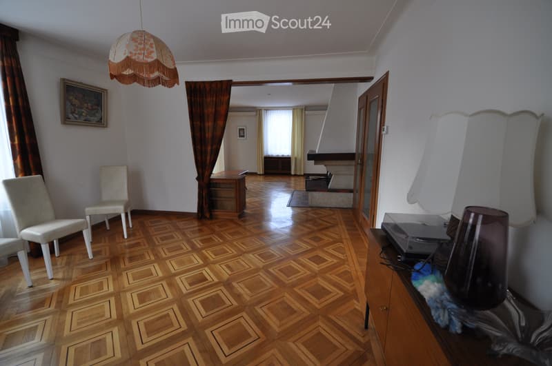 Beautiful master house in a quiet neighborhood (4)