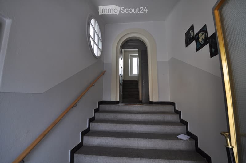 Beautiful master house in a quiet neighborhood (2)