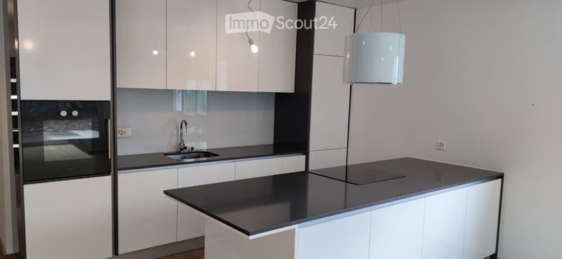 Villa 4,5 Zimmer mit 134m² und Garage (2)