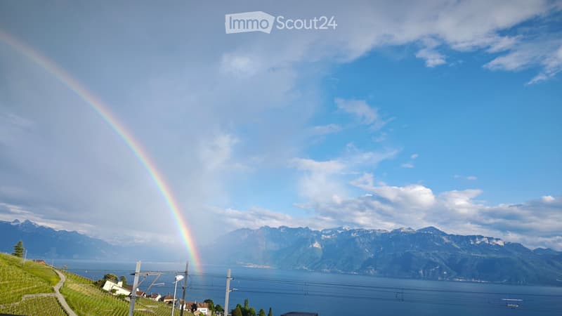 Monolocale con mezzanino vista lago (5)