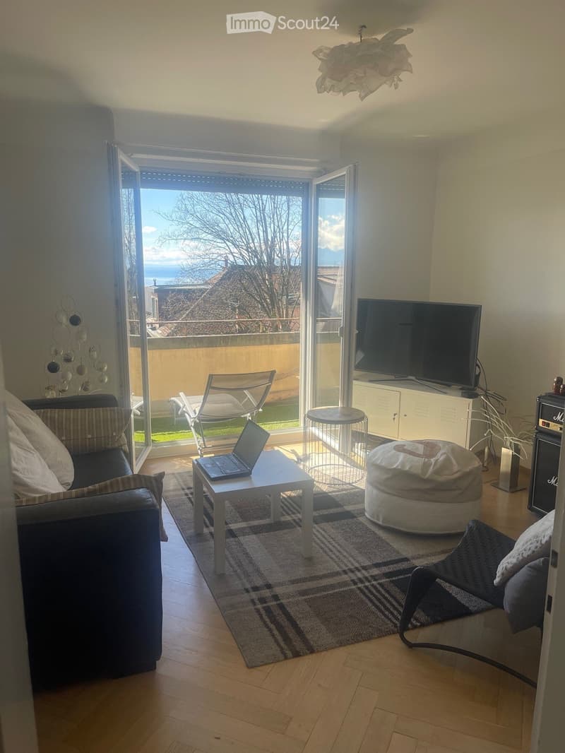 Room for rent (1)