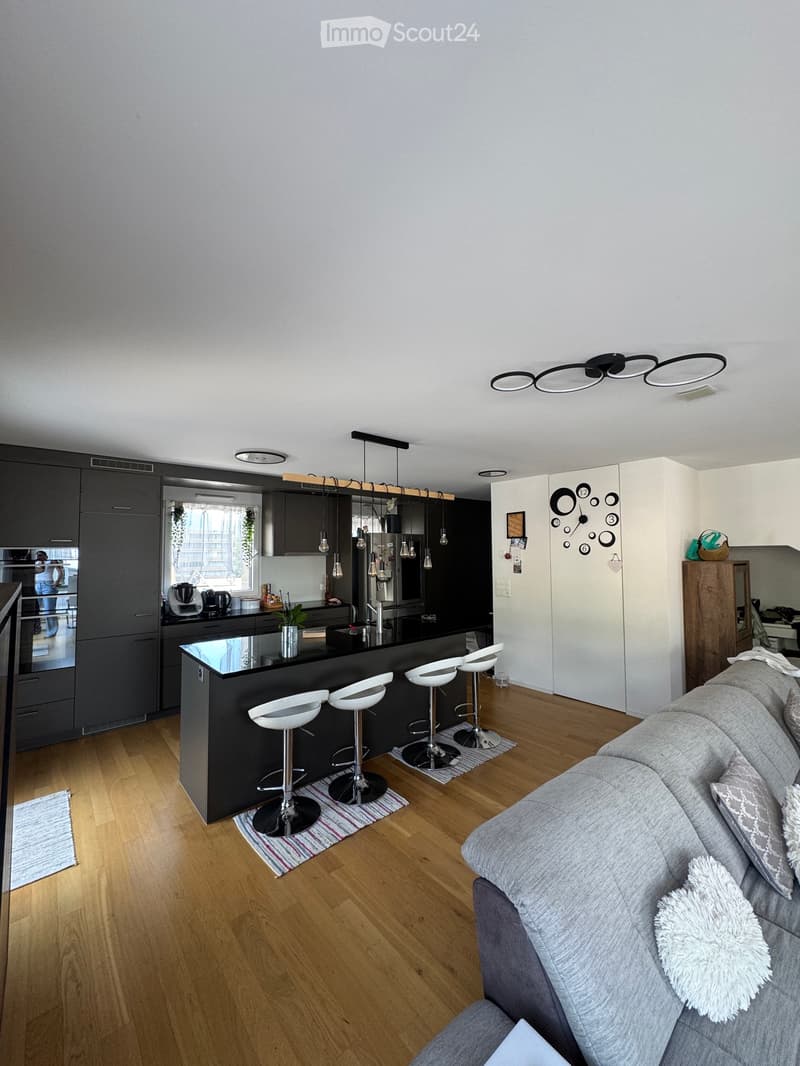Dachgeschoß-Duplex mit 4.5 Zimmern (3)