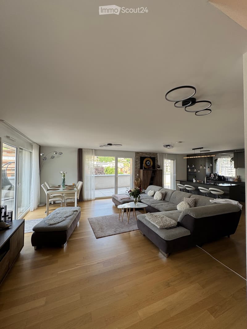 Dachgeschoß-Duplex mit 4.5 Zimmern (2)