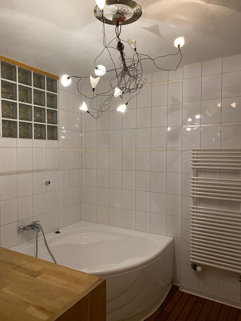 Prächtige Wohnung im Herzen des Dorfes (4)