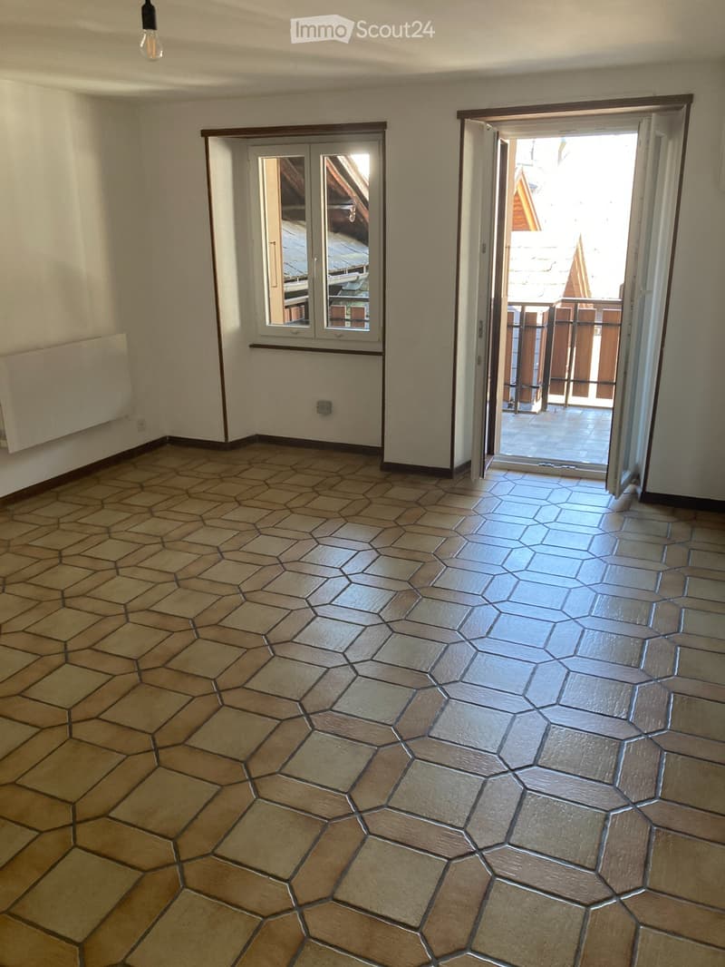 Zu vermieten ein 3,5-Zimmer-Apartment im Zentrum von Troistorrents (5)