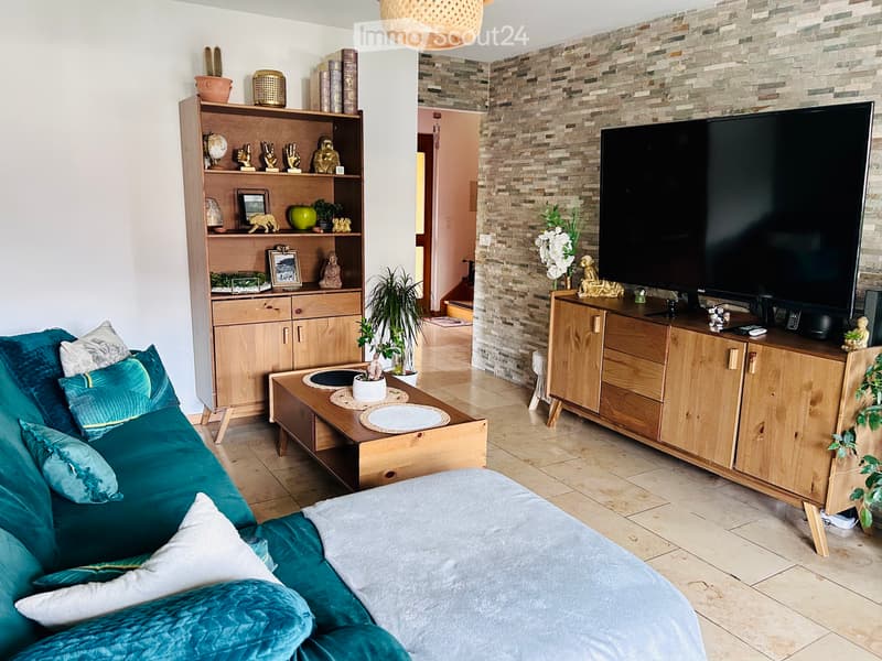 Mietvertrag für diese wunderschöne 5.5-Zimmer-Wohnung idealer Lage (2)