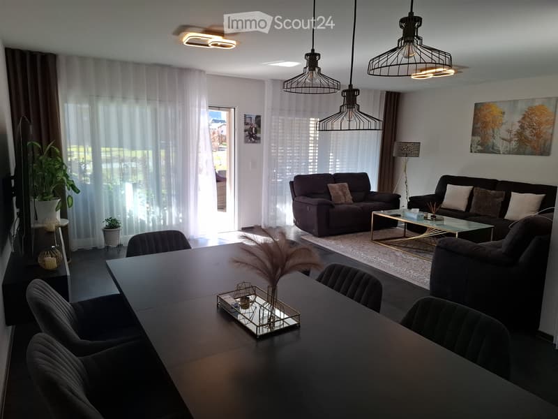 Reihenhaus-Villa 4,5 Zi in Monthey (3)