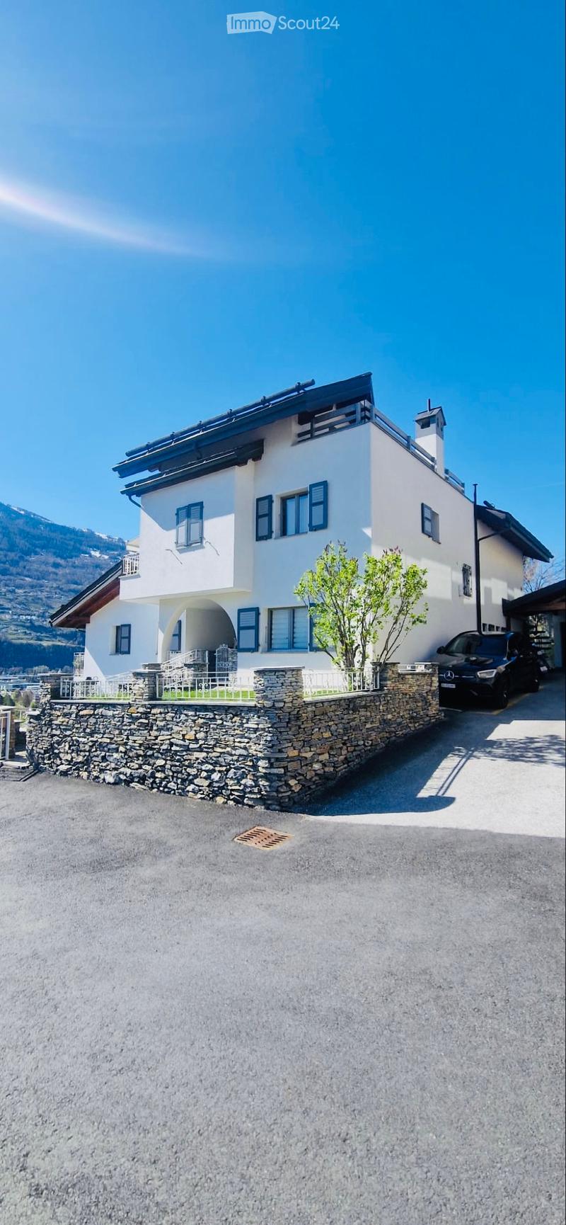 In affitto villa 8.5 locali (300 m2) a Sion Gravelone il 1.9.26 (1)
