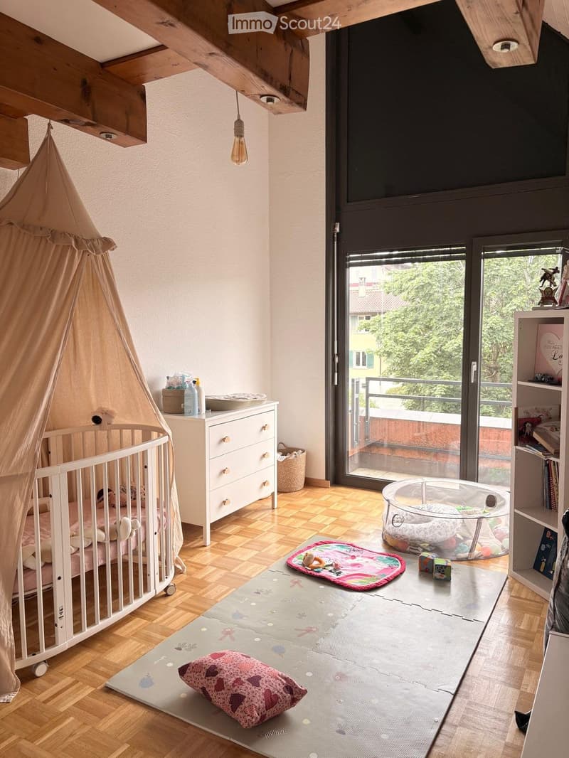 Bello duplex in attico in affitto a Gland (5)
