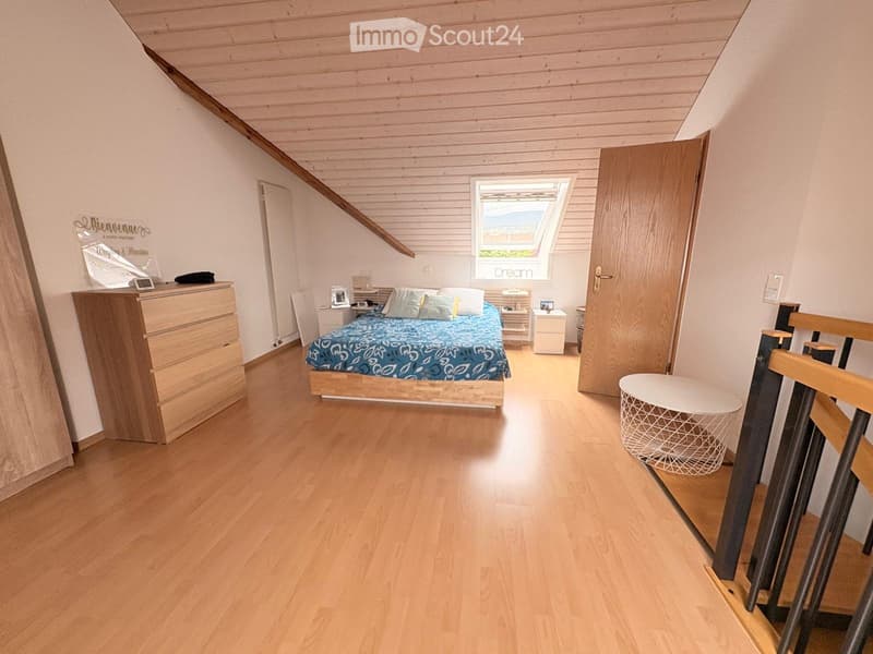 Bello duplex in attico in affitto a Gland (2)