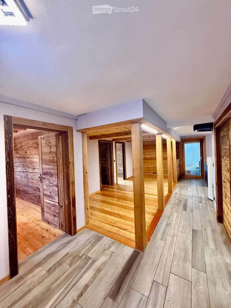 Appartamento 4 locali al piano terra con balcone (1)