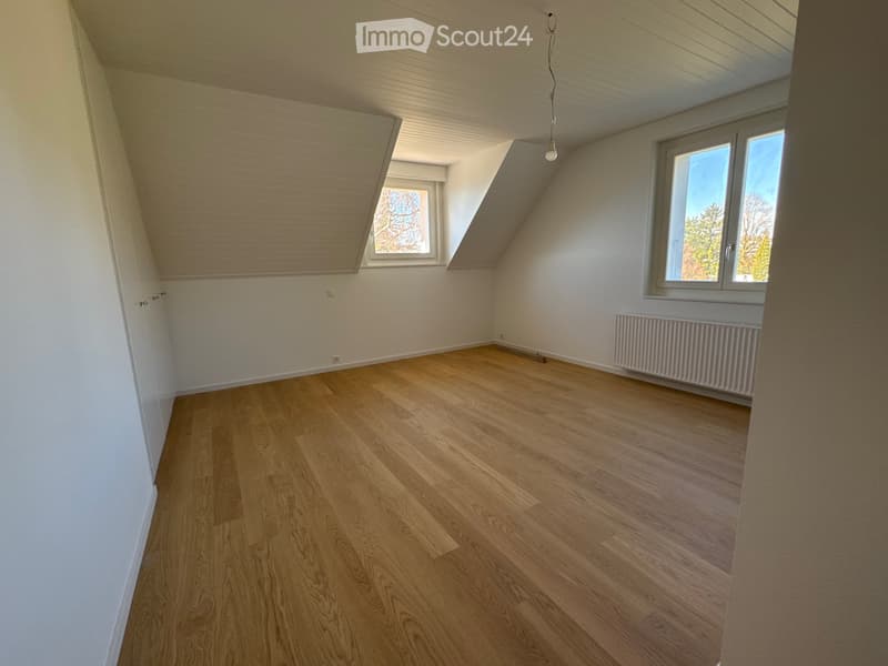 Appartamento di 4,5 locali in una villa di 3 appartamenti. (5)