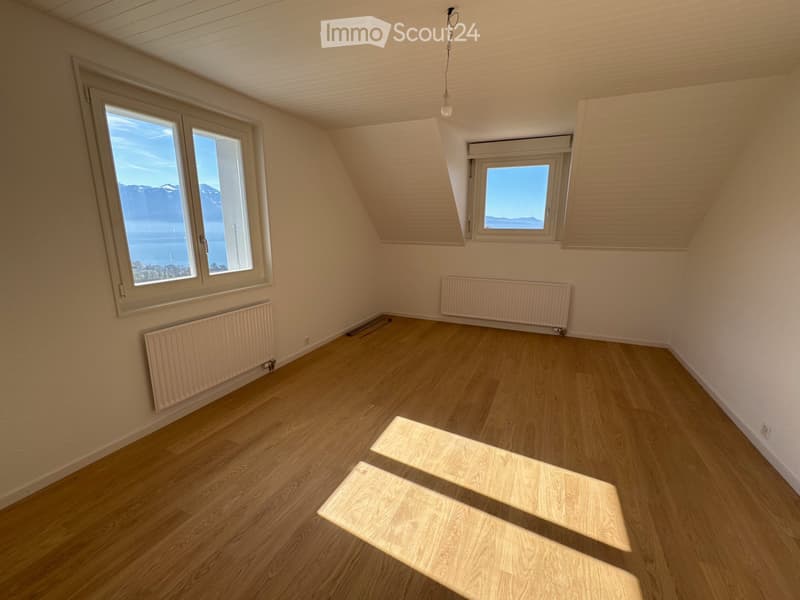 Appartamento di 4,5 locali in una villa di 3 appartamenti. (7)