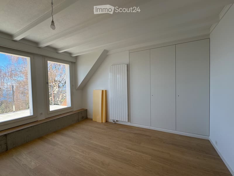 Appartamento di 4,5 locali in una villa di 3 appartamenti. (4)