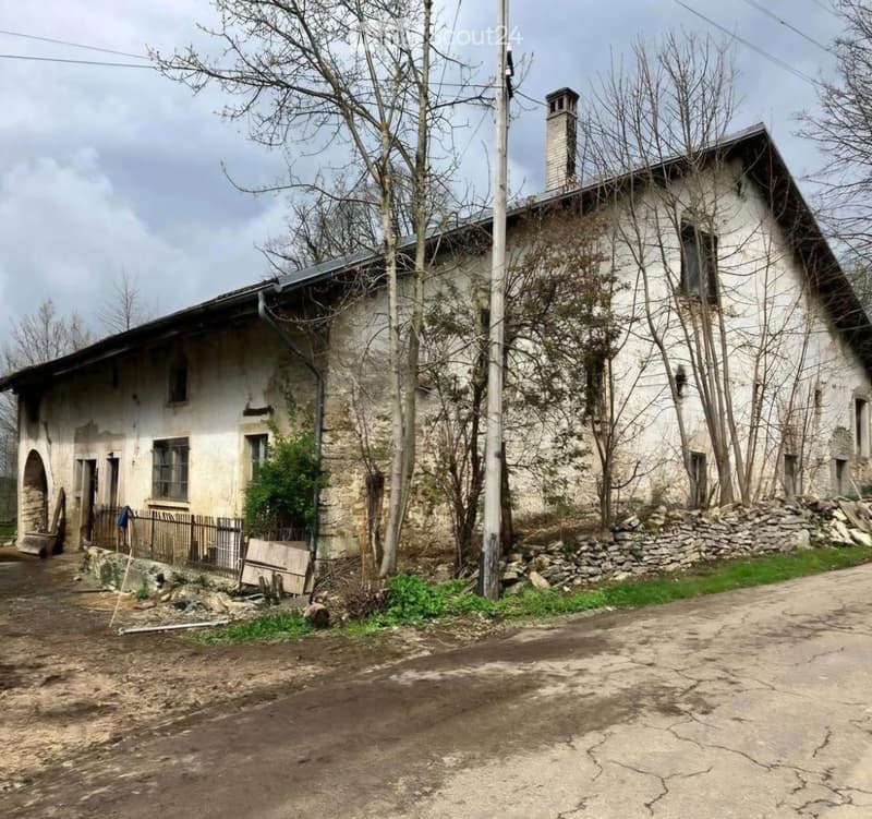 Farm to renovate (2)